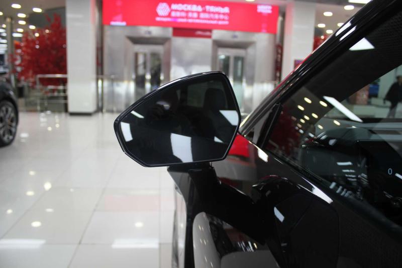 Lynk & Co 08  Гибрид 1.5 л. 593 л.с. автомат полный