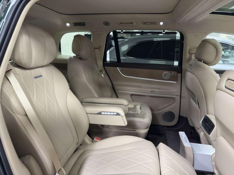 Aito M9  Гибрид 1.5 л. 496 л.с. автомат полный