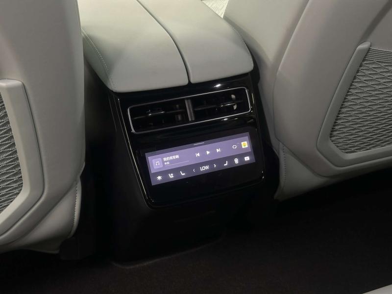Zeekr 001 I Рестайлинг Электро  789 л.с. автомат полный