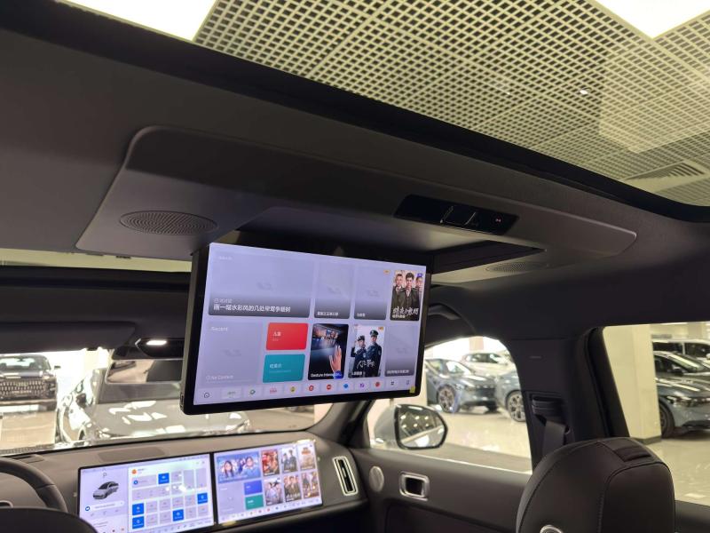 LiXiang L7 I Рестайлинг Гибрид 1.5 л. 449 л.с. автомат полный