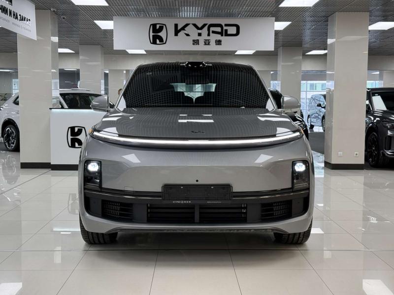 LiXiang L9 I Рестайлинг Гибрид 1.5 л. 449 л.с. автомат полный