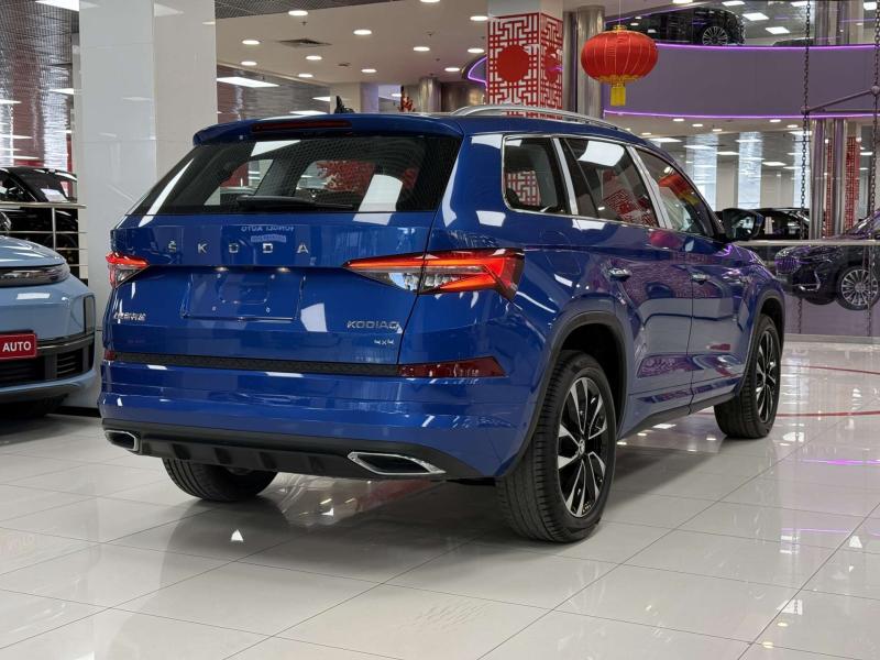Skoda Kodiaq II Бензин 2 л. 204 л.с. робот полный