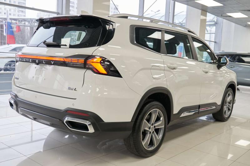 Geely Okavango 1 поколение 2.0 AMT (218 л.с.)