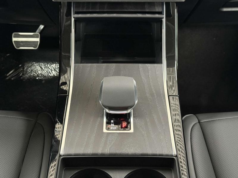 Land Rover Range Rover Evoque II Рестайлинг Дизель 2 л. 204 л.с. автомат полный