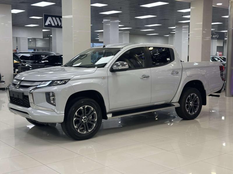 Mitsubishi L200 V Рестайлинг Дизель 2268 см3 150 л.с. (110 кВт) автоматическая полный