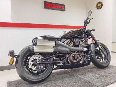 HARLEY DAVIDSON Sportster