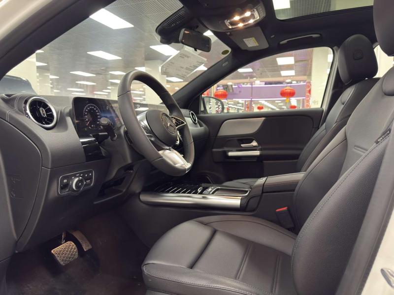 Mercedes-Benz GLA II (H247) Рестайлинг Бензин 2 л. 190 л.с. робот полный