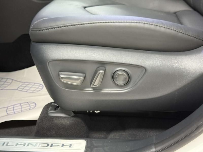 Toyota Highlander III (U50) Рестайлинг Бензин 2 л. 220 л.с. автомат полный