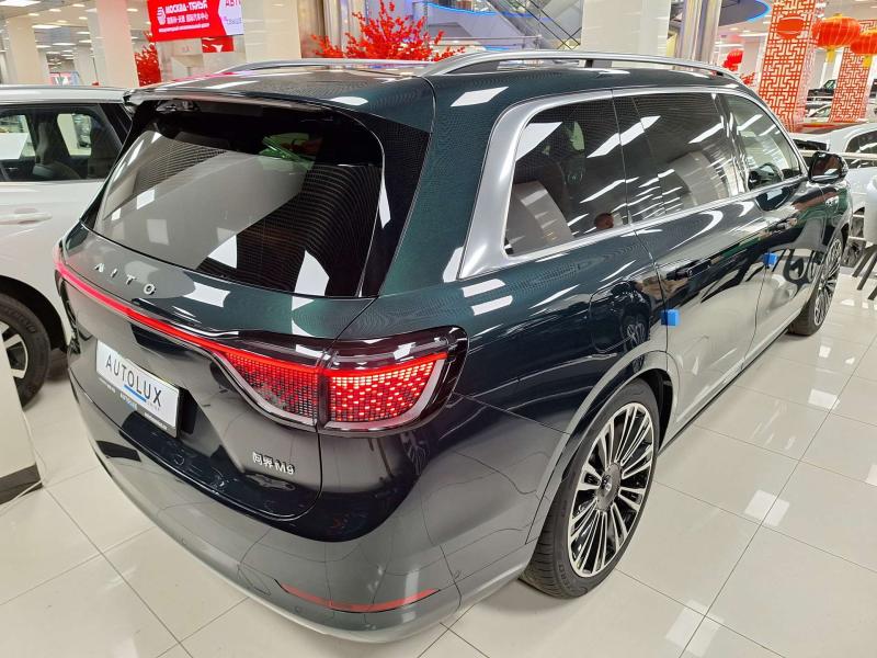 Aito M9  Гибрид 1.5 л. 496 л.с. автомат полный