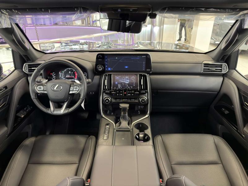 Lexus LX IV Бензин 3.4 л. 415 л.с. автомат полный