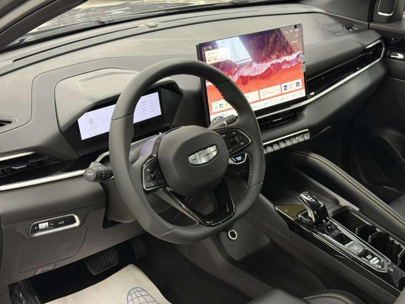 Geely Coolray I Рестайлинг Бензин 1.5 л. 172 л.с. робот передний