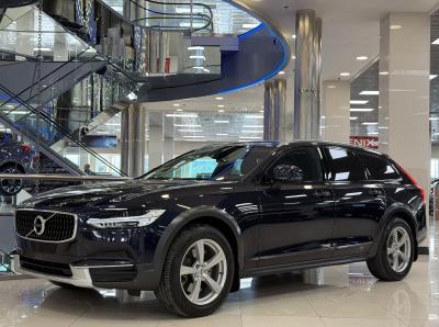 Volvo V90 Cross Country