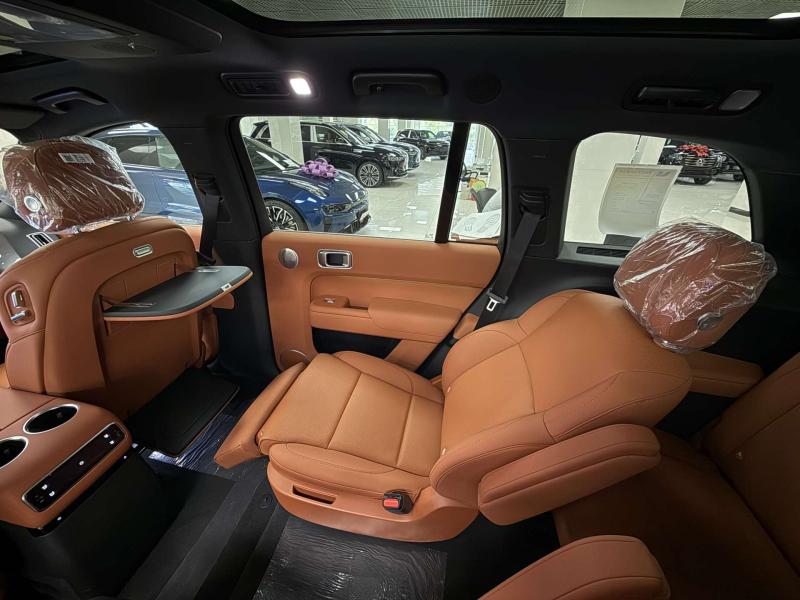 LiXiang L9 I Рестайлинг Гибрид 1.5 л. 449 л.с. автомат полный
