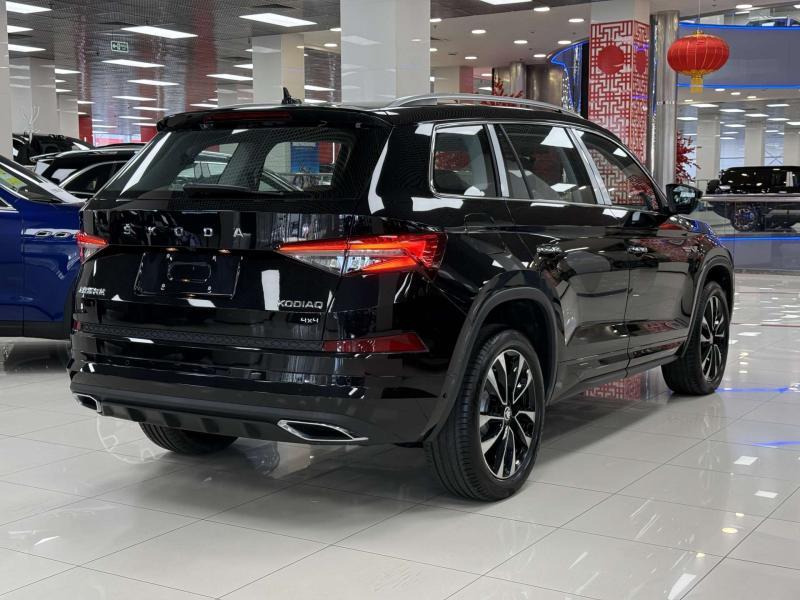 Skoda Kodiaq II Бензин 2 л. 204 л.с. робот полный