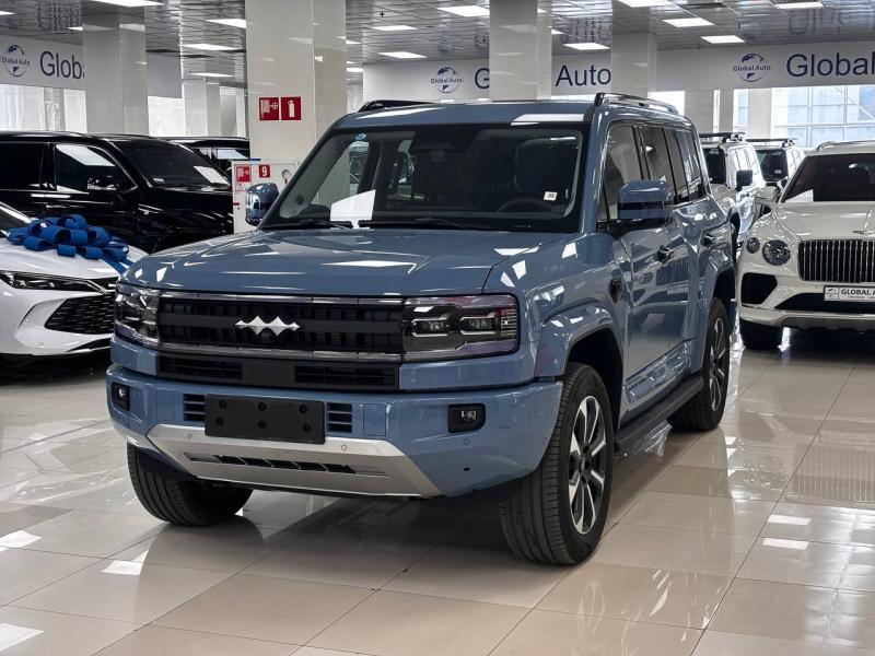 BYD FangChengBao Leopard 5  Гибрид 1.5 л. 687 л.с. вариатор полный