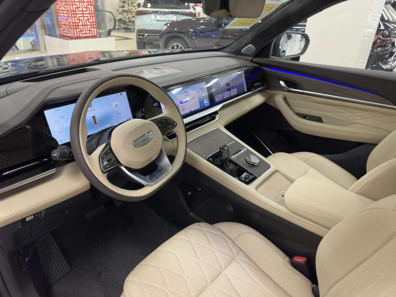 Geely Monjaro  Бензин 2 л. 238 л.с. автомат полный