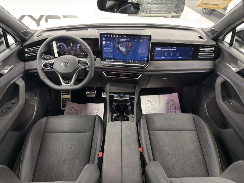 Volkswagen Tiguan III (China Market) Бензин 2 л. 220 л.с. робот полный