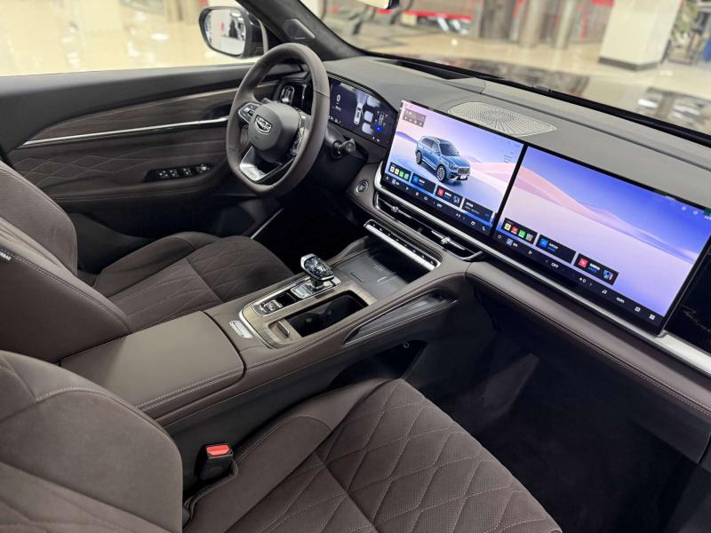 Geely Monjaro 1 поколение [2 рестайлинг] 2.0 AT (265 л.с.)