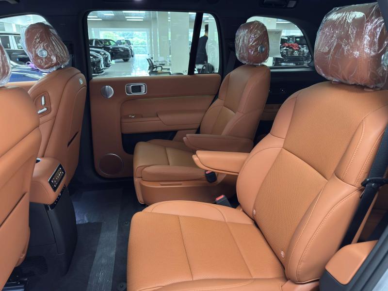 LiXiang L9 I Рестайлинг Гибрид 1.5 л. 449 л.с. автомат полный