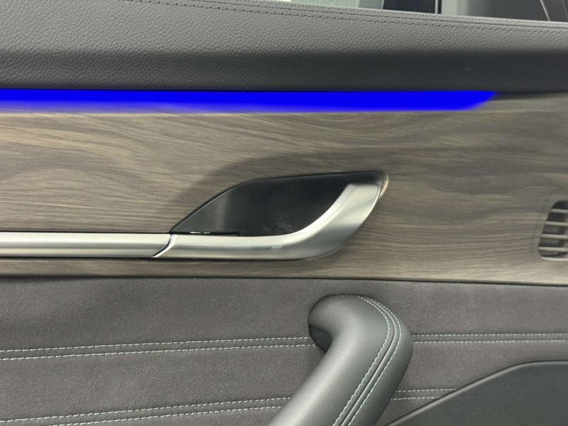 Geely Monjaro 1 поколение [2 рестайлинг] 2.0 AT (272 л.с.)