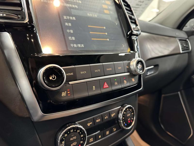 BAIC BJ90  Бензин 3 л. 333 л.с. автомат полный