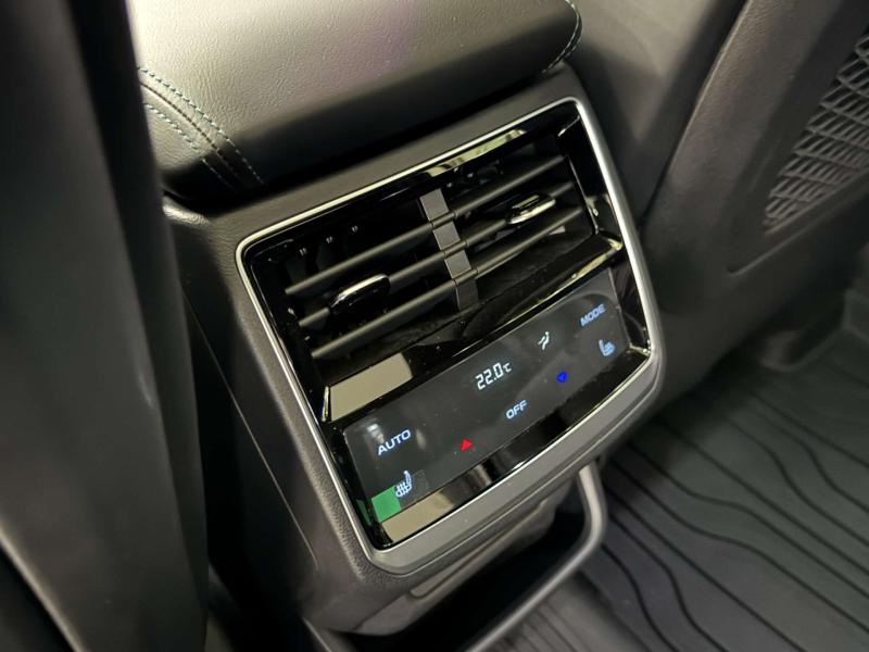 Geely Monjaro  Бензин 2 л. 238 л.с. автомат полный