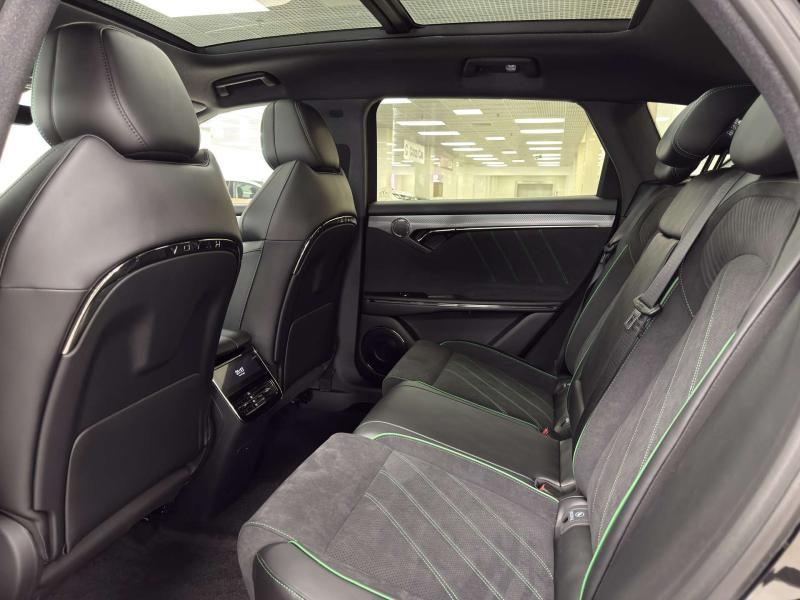 Voyah Free I Рестайлинг Гибрид 1.5 л. 490 л.с. автомат полный