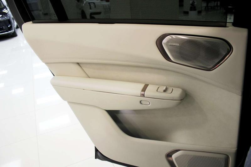 Lynk & Co 900 Поколение 1 2.0h 734 л.с