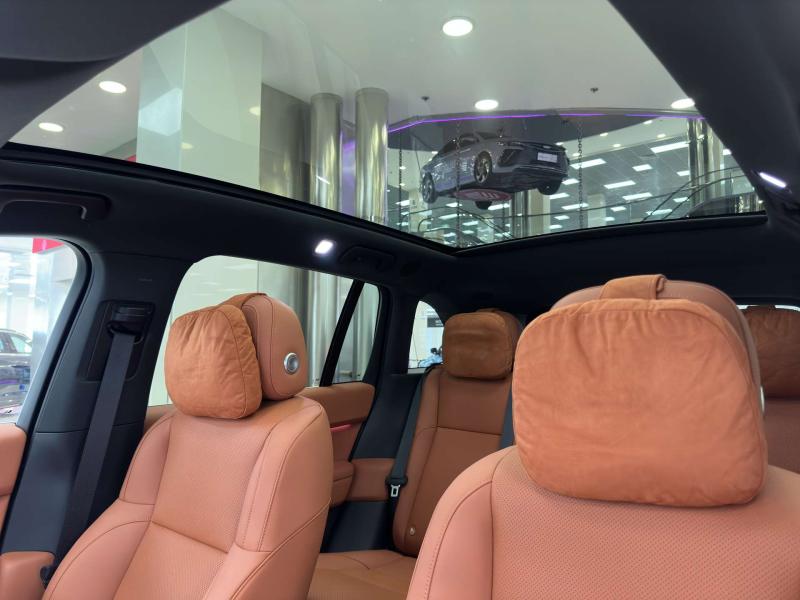 LiXiang L6  Гибрид 1.5 л. 408 л.с. автомат полный