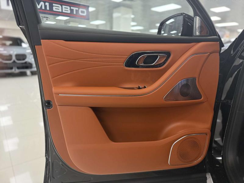 Geely Galaxy M9 1 поколение 1.5 л, 870 л.с., гибрид