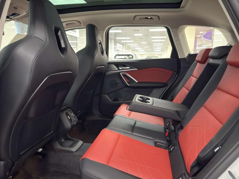 BMW X1 3 поколение (U11/U12) 2.0 AMT (204 л.с.)