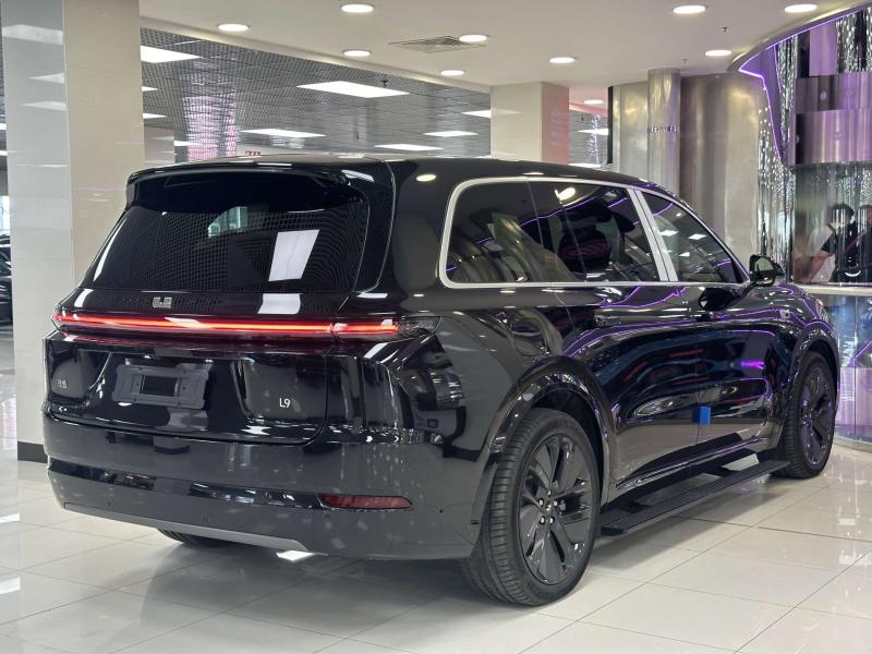 LiXiang L9 I Рестайлинг Гибрид 1.5 л. 449 л.с. автомат полный