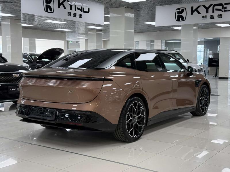 Zeekr 007  Электро  646 л.с. автомат полный