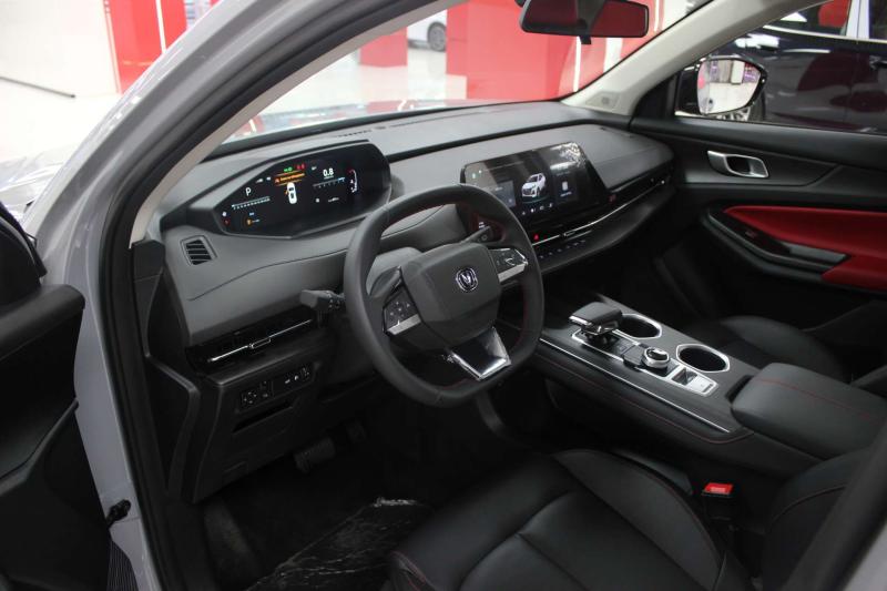 Changan UNI-S (CS55 Plus) 1 поколение 1.5 AMT 181 л.с.