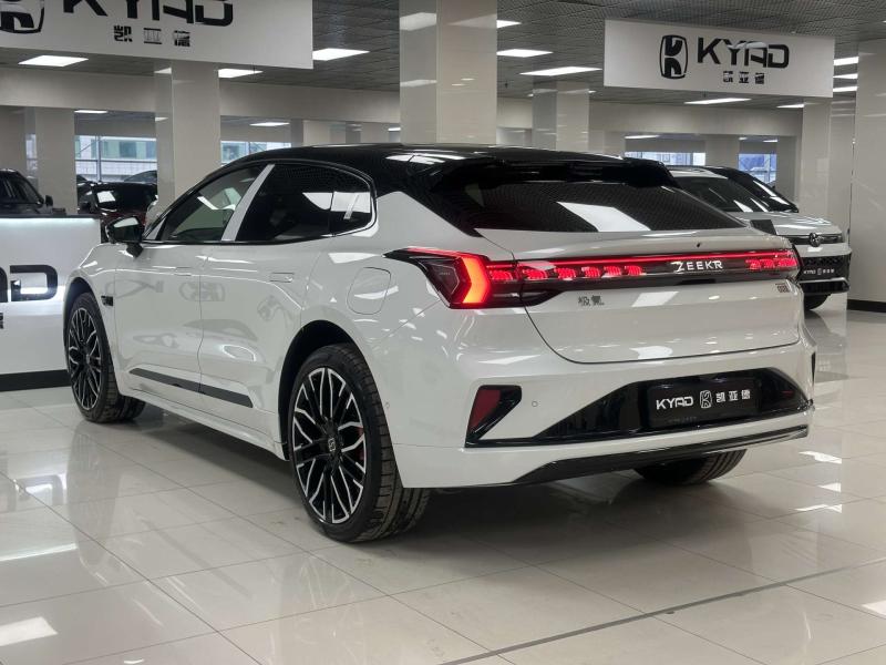 Zeekr 001 I Рестайлинг Электро  789 л.с. автомат полный