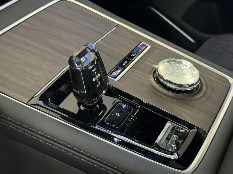 Geely Monjaro  Бензин 2 л. 238 л.с. автомат полный
