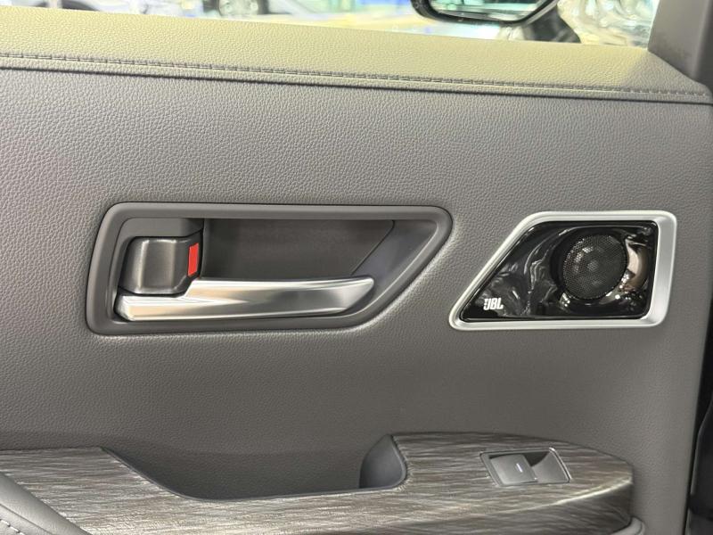 Toyota Land Cruiser 300 Series Бензин 3.4 л. 415 л.с. автомат полный