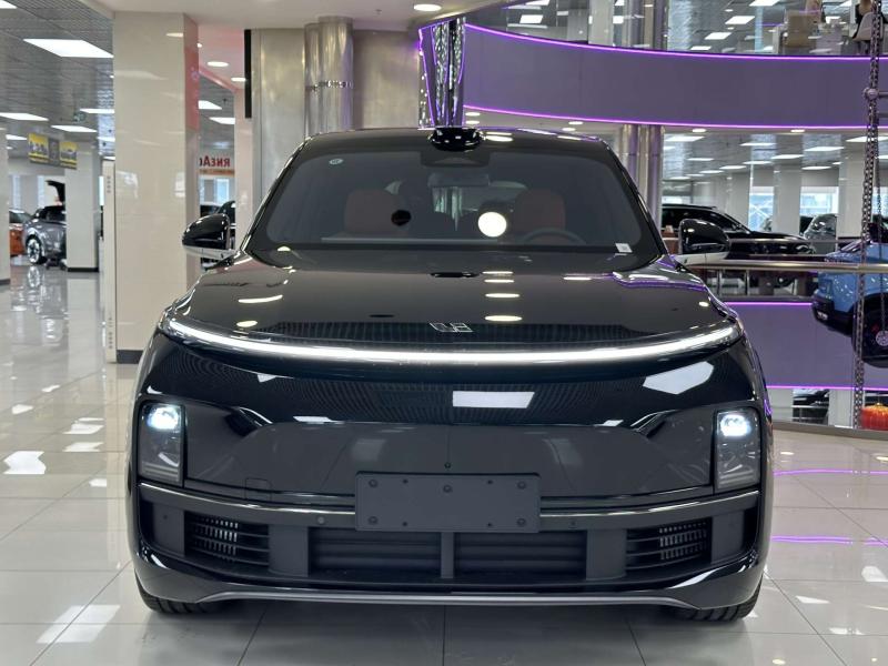 LiXiang L9 I Рестайлинг Гибрид 1.5 л. 449 л.с. автомат полный