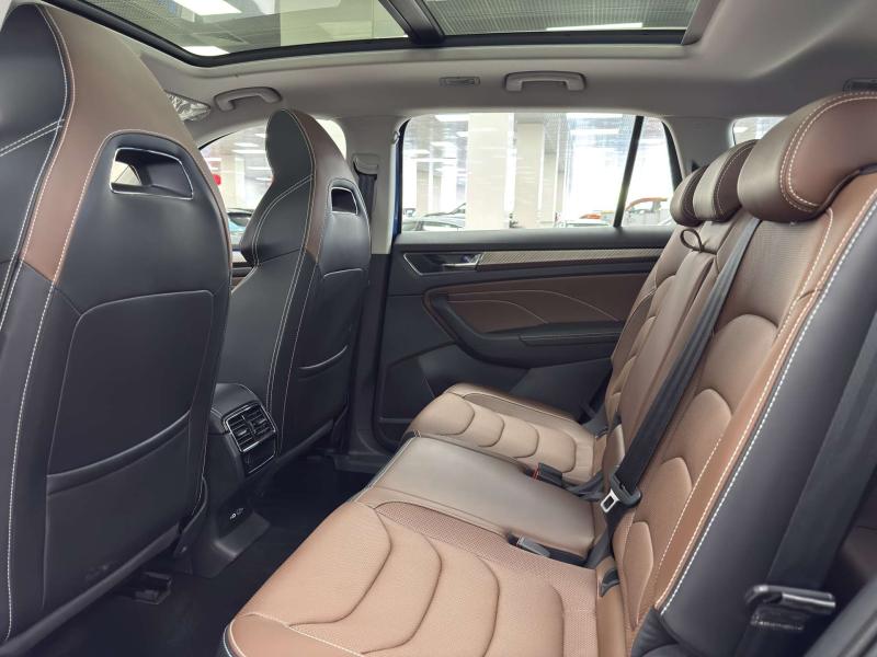 Skoda Kodiaq II Бензин 2 л. 204 л.с. робот полный