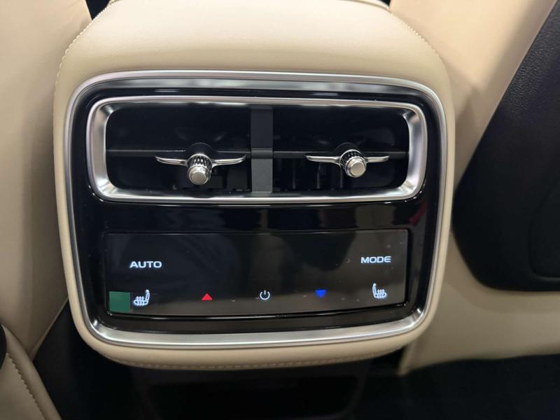 Geely Monjaro 1 поколение [2 рестайлинг] 2.0 AT (265 л.с.)