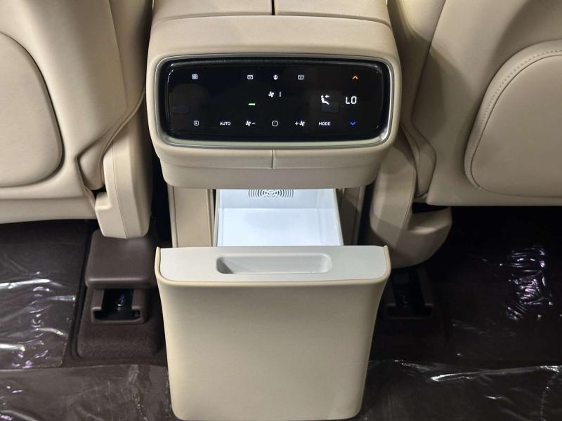Aito M9  Электро  530 л.с. автомат полный