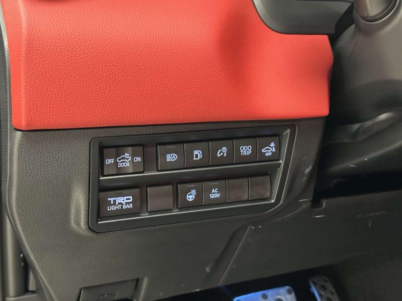 Toyota Tundra III Гибрид 3.4 л. 437 л.с. автомат задний