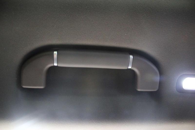 Denza N9 1 поколение 2.0 л. 925 л.с. (680 кВт) 