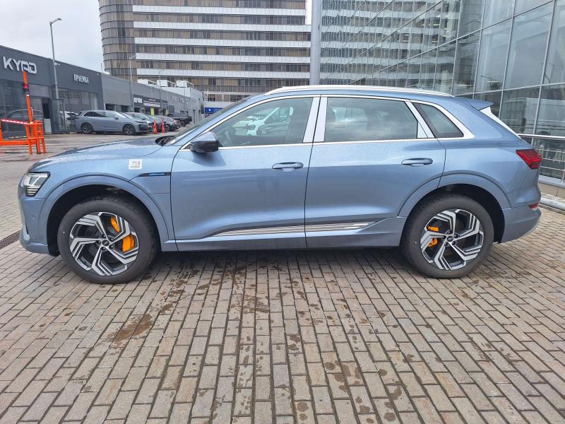 Audi e-tron I Электро  313 л.с. автомат полный