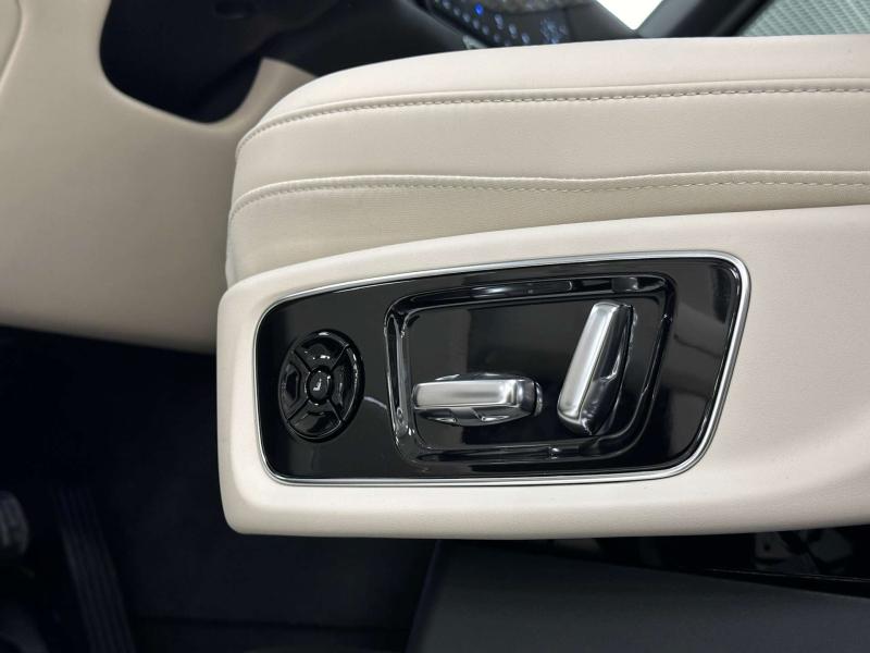 LiXiang L9 I Рестайлинг Гибрид 1.5 л. 449 л.с. автомат полный