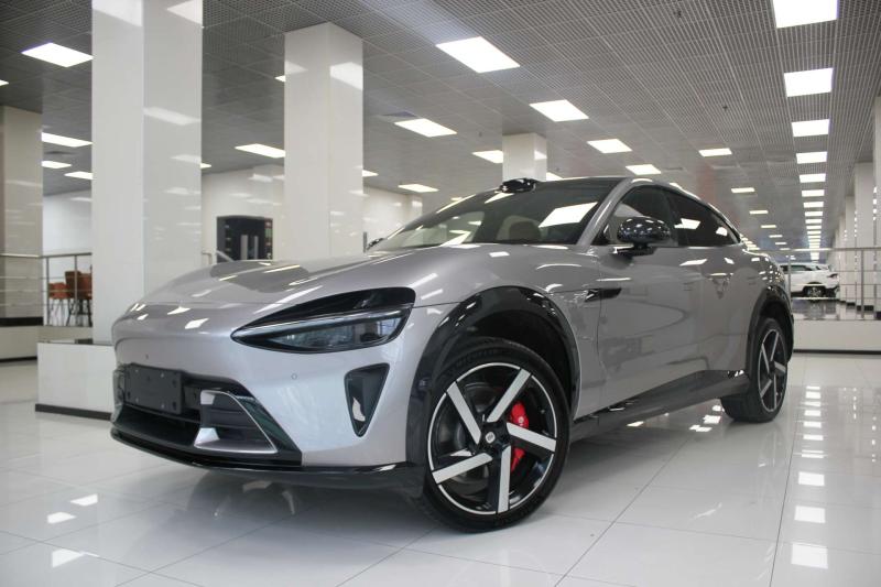 Xiaomi YU7 1 поколение AT 4WD (690 л.с.)