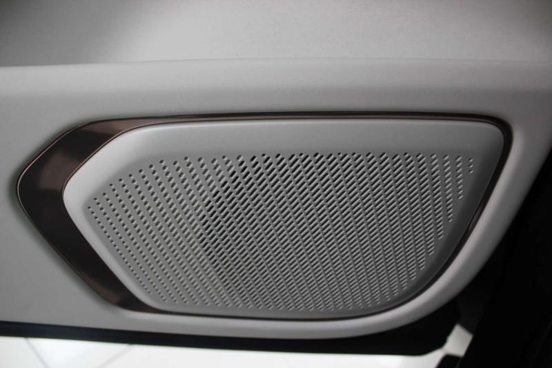 Lynk & Co 900 Поколение 1 2.0h 734 л.с