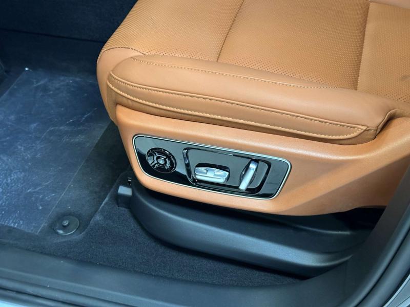 LiXiang L7 I Рестайлинг Гибрид 1.5 л. 449 л.с. автомат полный