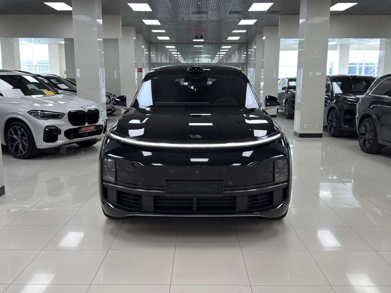LiXiang L9 I Рестайлинг Гибрид 1.5 л. 449 л.с. автомат полный