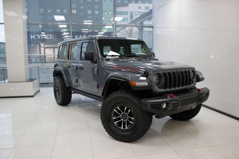 Jeep Wrangler IV (JL) Рестайлинг Бензин 2 л. 272 л.с. автомат полный